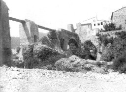 Puente Romnico despus de la Guerra Civil